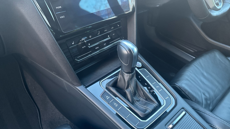 Volkswagen Passat 2.0 TDI EVO SCR R-Line 5dr DSG Diesel Estate